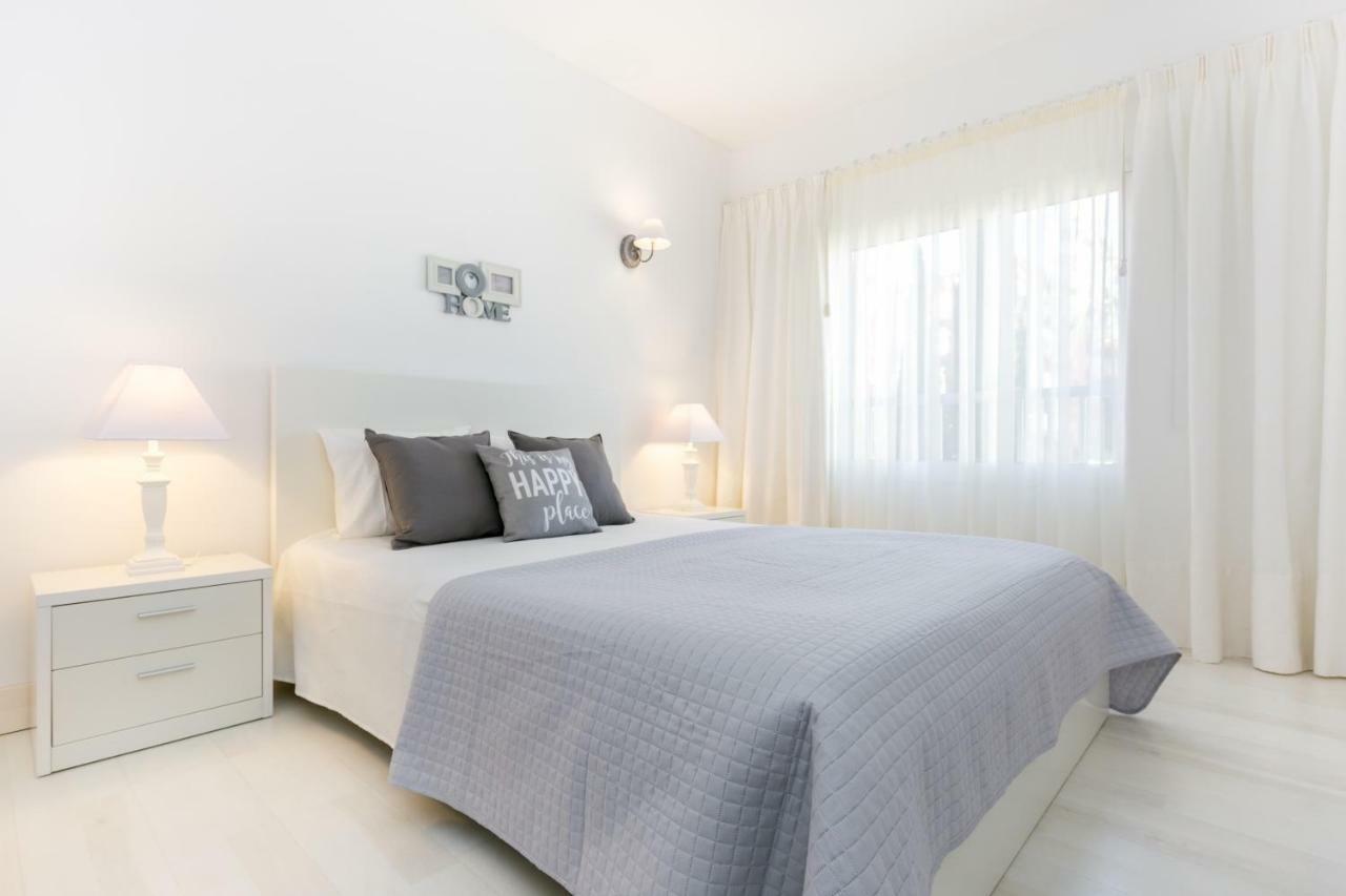 Litoral Mar Dream 17, Beach Front, Free Wi-Fi, Private Parking, Pool Portimão Esterno foto
